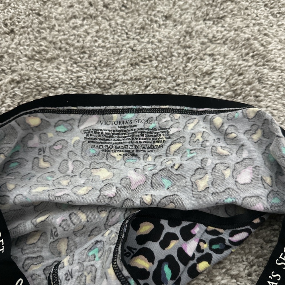 Victoria’s Secret Leopard Print Multicolor Hiphugger panty - Picture 4 of 6